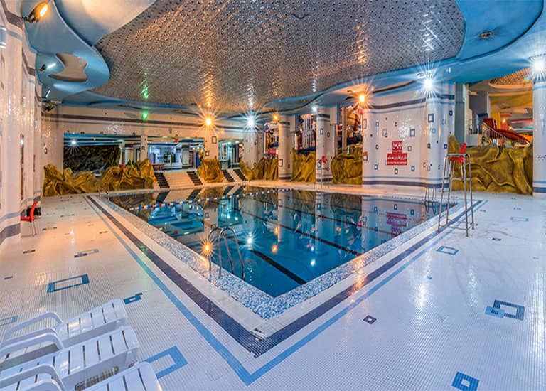 پارک آبی سرزمین موجهای خروشان مشهد